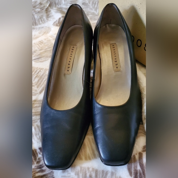 Womens Black Leather Shoes - Picture 2 of 5